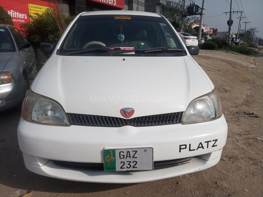 Toyota Platz 2000 for Sale in Gujranwala Image-1