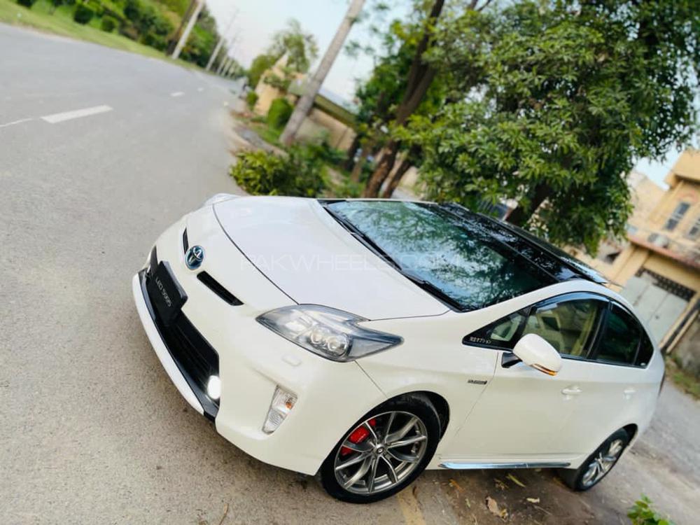 Toyota Prius 2012 for Sale in Faisalabad Image-1