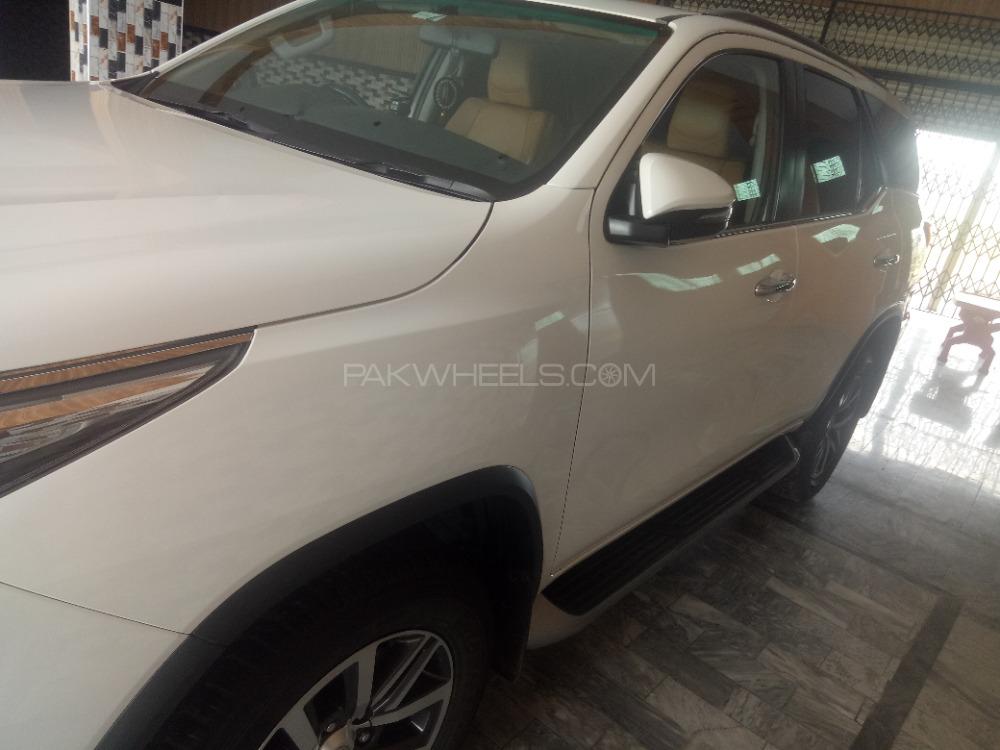 Toyota Fortuner 2019 for Sale in Sargodha Toyota Fortuner 2019 for Sale in Sargodha Image-6