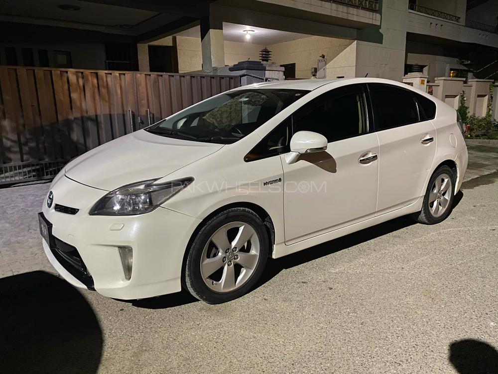 Toyota Prius 2013 for Sale in Islamabad Toyota Prius 2013 for Sale in Islamabad Image-20