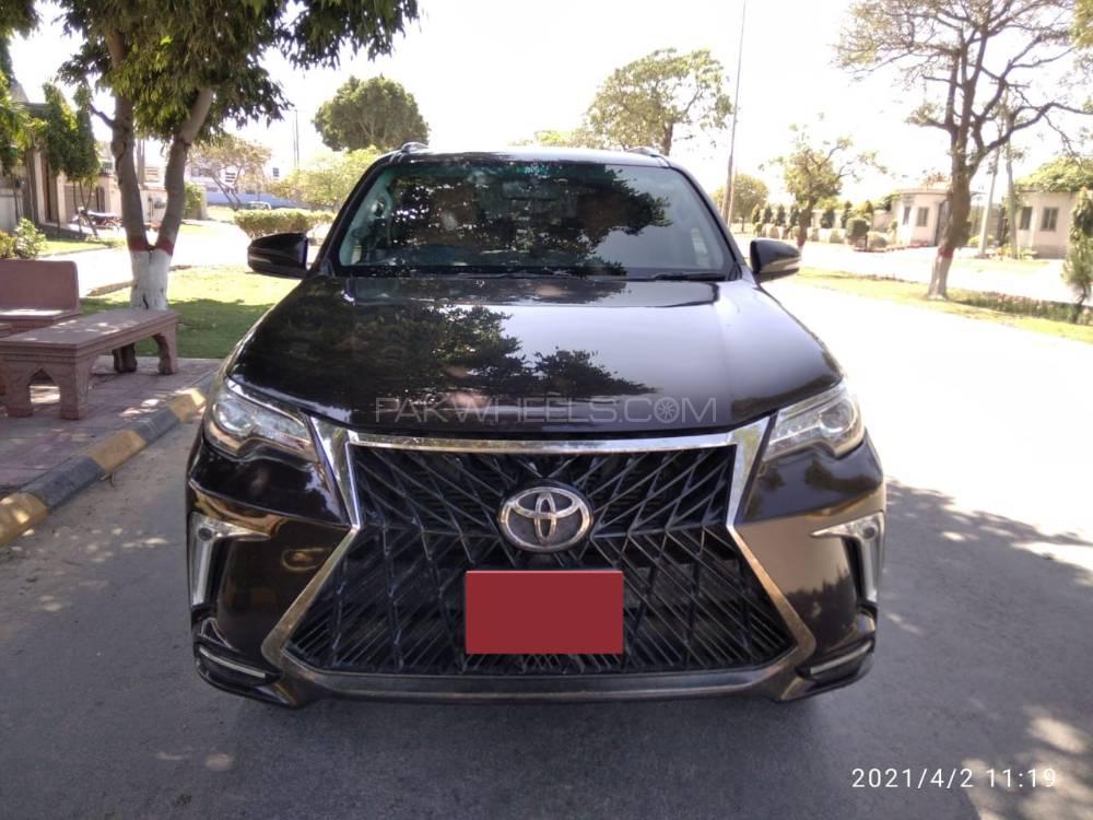 Toyota Fortuner 2018 for Sale in Lahore Toyota Fortuner 2018 for Sale in Lahore Image-2