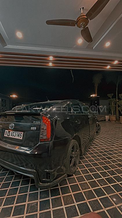 Toyota Prius - 2018  Image-1