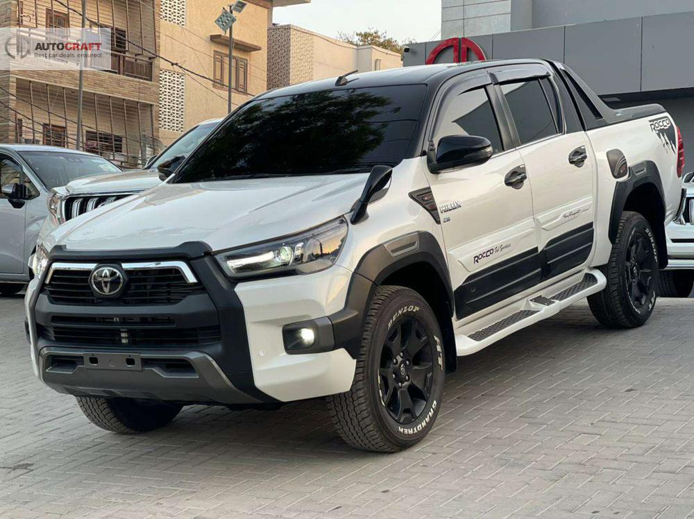 Toyota Hilux 2018 for Sale in Karachi Toyota Hilux 2018 for Sale in Karachi Image-6