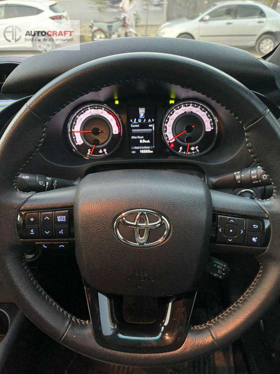 Toyota Hilux 2018 for Sale in Karachi Toyota Hilux 2018 for Sale in Karachi Image-8