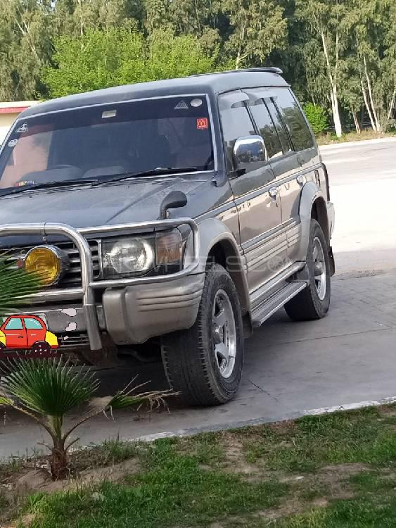مٹسوبیشی پجیرو 1992 for Sale in اسلام آباد Image-1