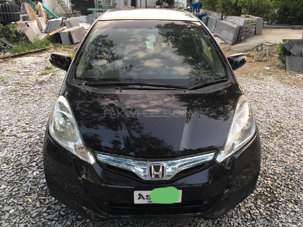 Honda Fit 2011 for Sale in Nowshera Image-1