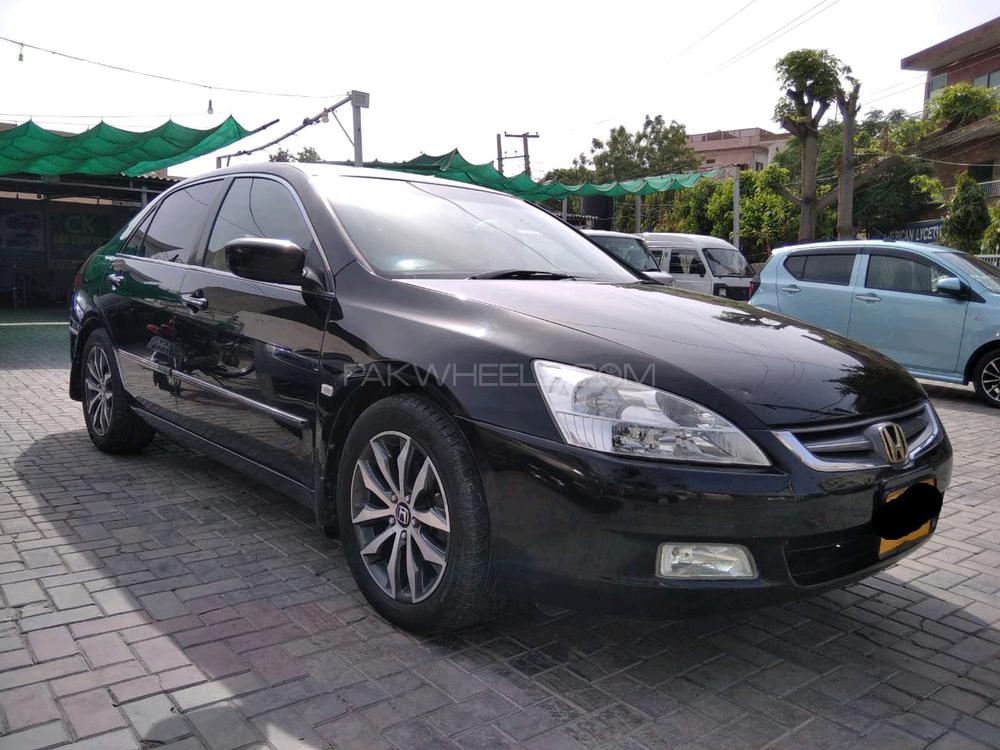 ہونڈا اکارڈ 2005 for Sale in لاہور ہونڈا اکارڈ 2005 for Sale in لاہور Image-3