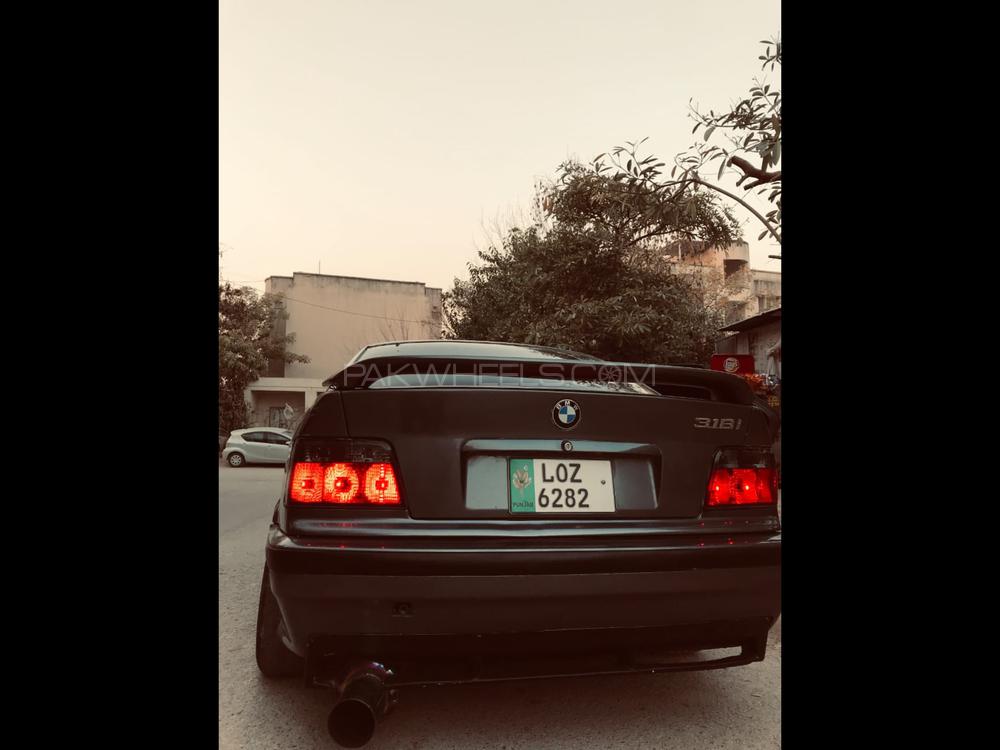 بی ایم ڈبلیو 3 سیریز 1995 for Sale in اسلام آباد بی ایم ڈبلیو 3 سیریز 1995 for Sale in اسلام آباد Image-4