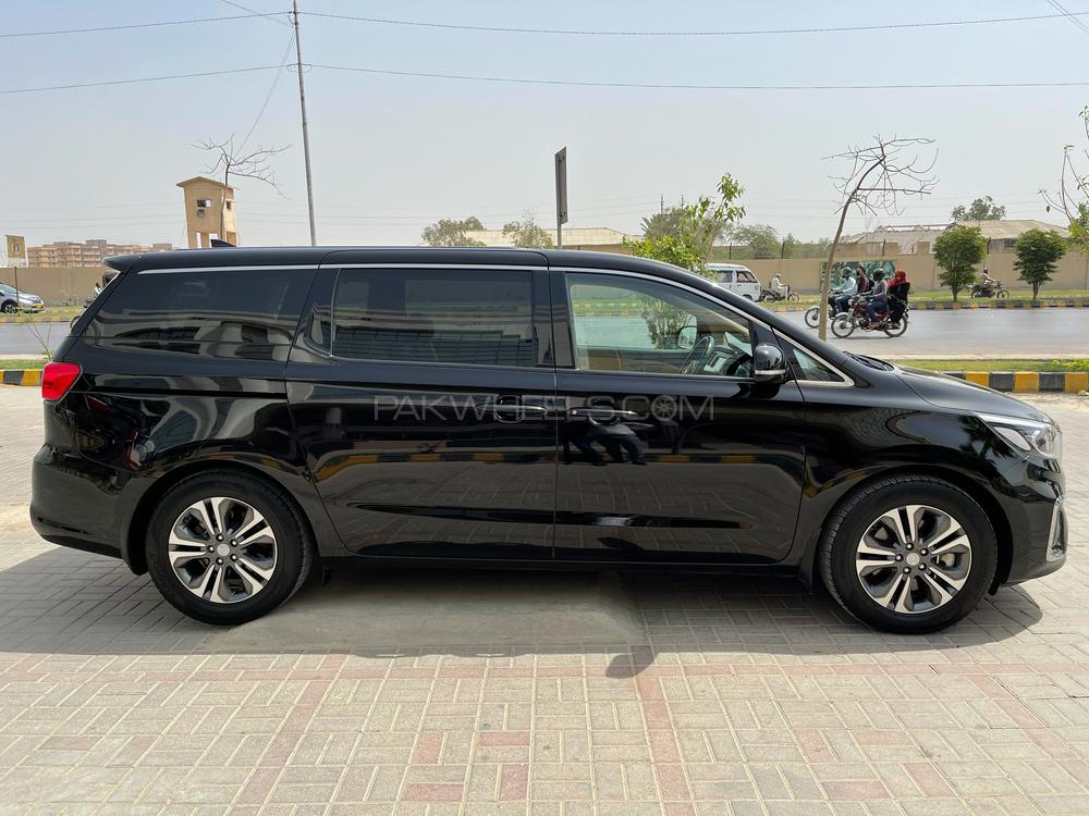 KIA Carnival 2019 for Sale in Karachi KIA Carnival 2019 for Sale in Karachi Image-9
