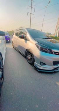 Toyota Vitz - 2012