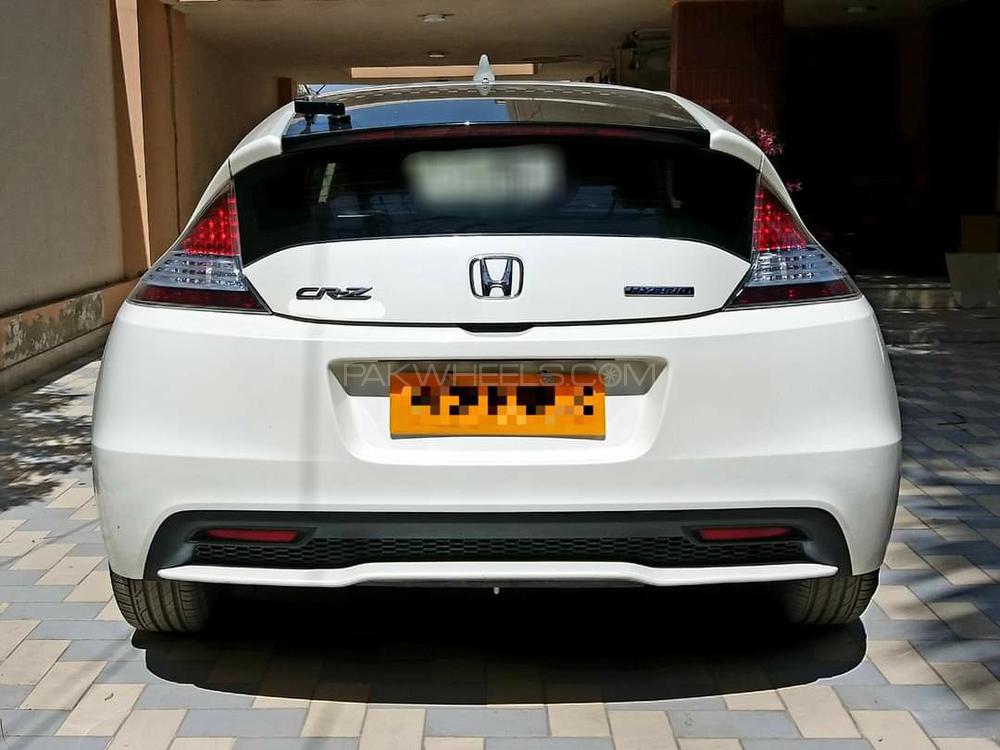 Honda CR-Z 2014 for Sale in Karachi Honda CR-Z 2014 for Sale in Karachi Image-4