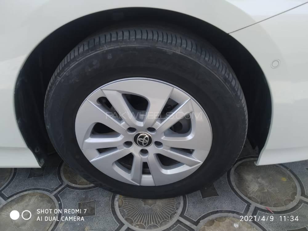 ٹویوٹا پریوس 2018 for Sale in لاہور ٹویوٹا پریوس 2018 for Sale in لاہور Image-17