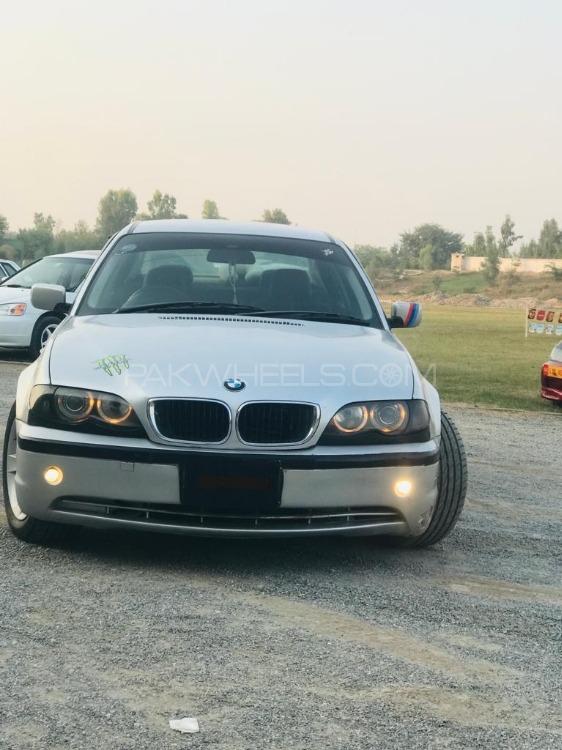بی ایم ڈبلیو 3 سیریز - 2002  Image-1
