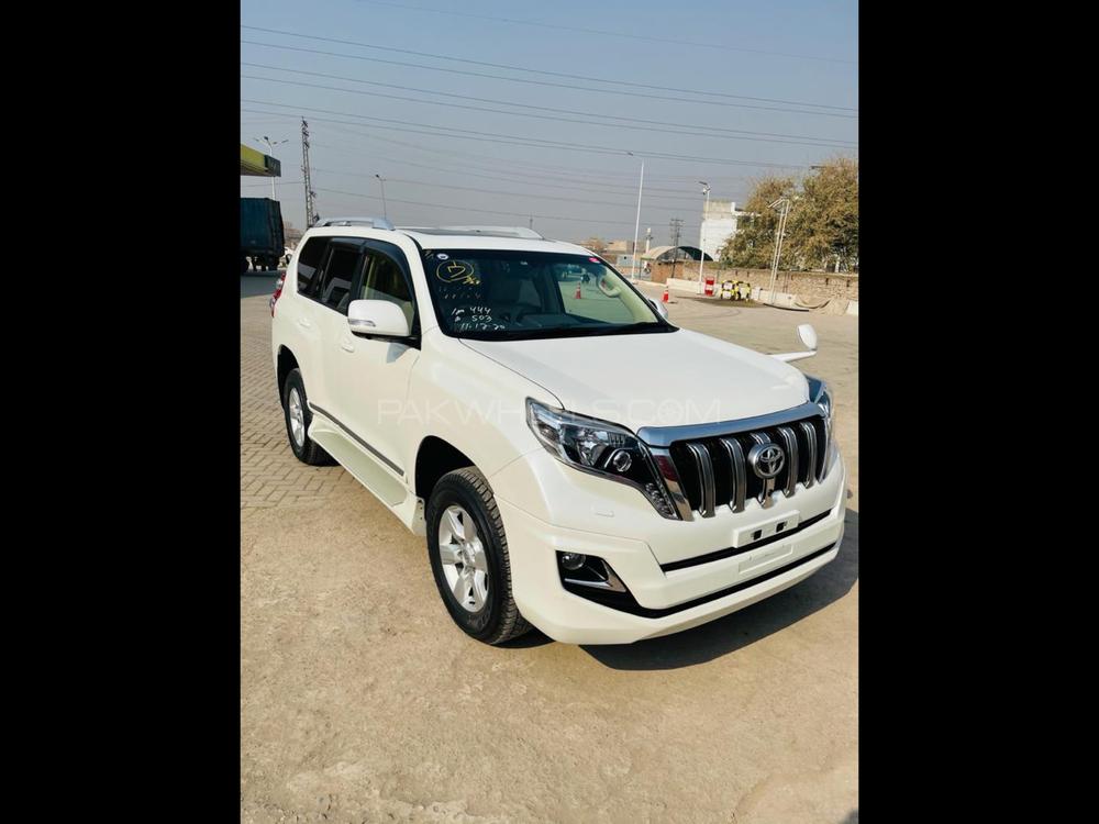 ٹویوٹا پراڈو 2015 for Sale in پشاور ٹویوٹا پراڈو 2015 for Sale in پشاور Image-2