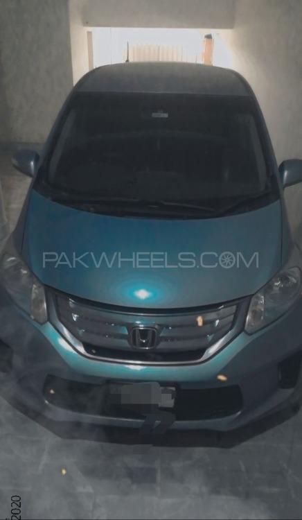 Honda Freed Hybrid G Honda Sensing 17 For Sale In Lahore Pakwheels