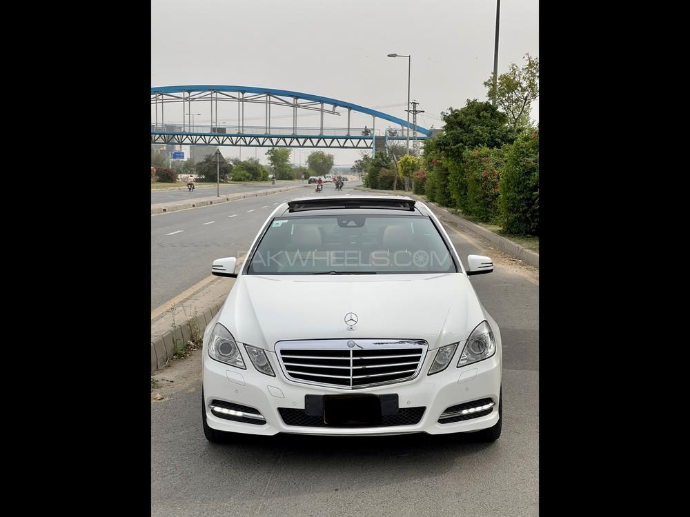 Mercedes Benz E Class 2013 for Sale in Lahore Image-1
