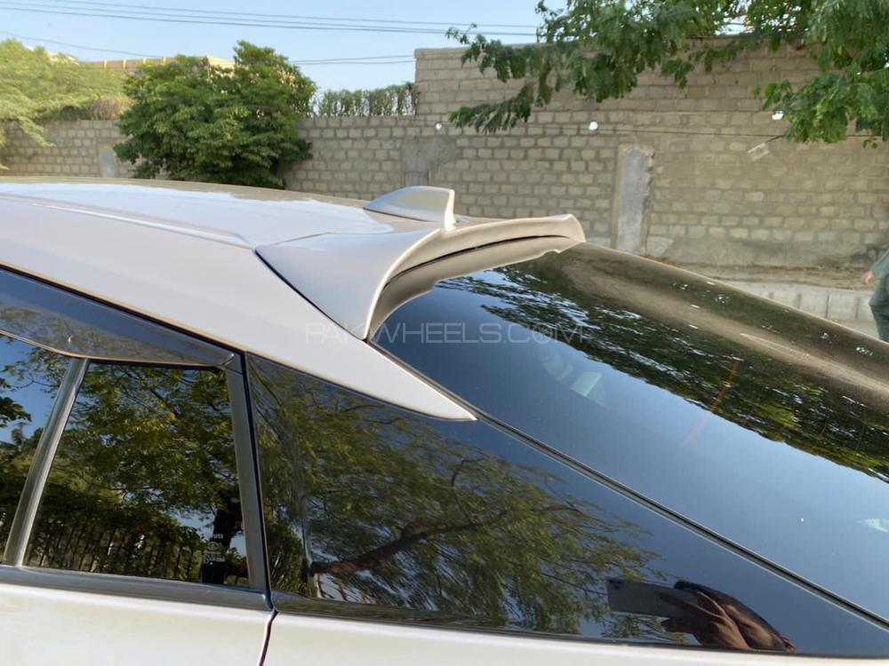 Toyota Prius 2017 for Sale in Karachi Toyota Prius 2017 for Sale in Karachi Image-8