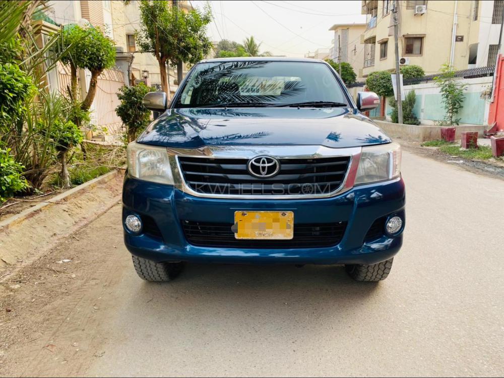Toyota Hilux 2012 for Sale in Karachi Image-1
