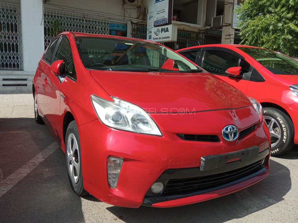 Toyota Prius 2015 for Sale in Islamabad Image-1