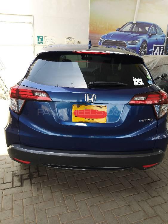 Honda Vezel 2013 for Sale in Karachi Image-1