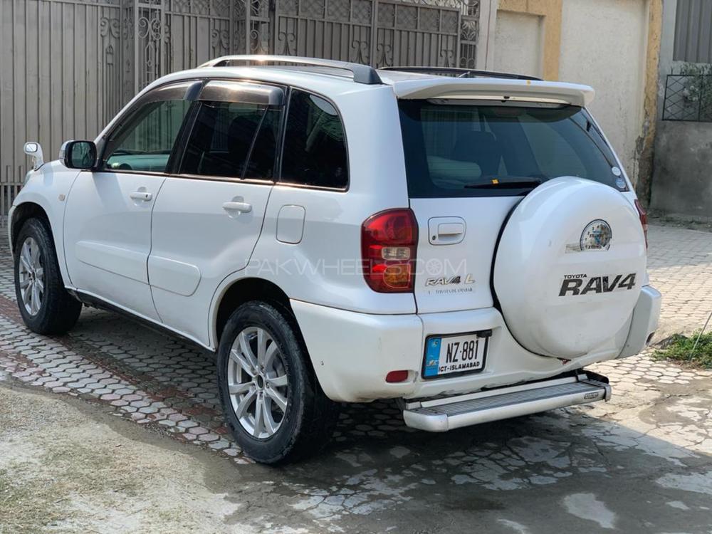 ٹویوٹا راو 4 2005 for Sale in اسلام آباد ٹویوٹا راو 4 2005 for Sale in اسلام آباد Image-4