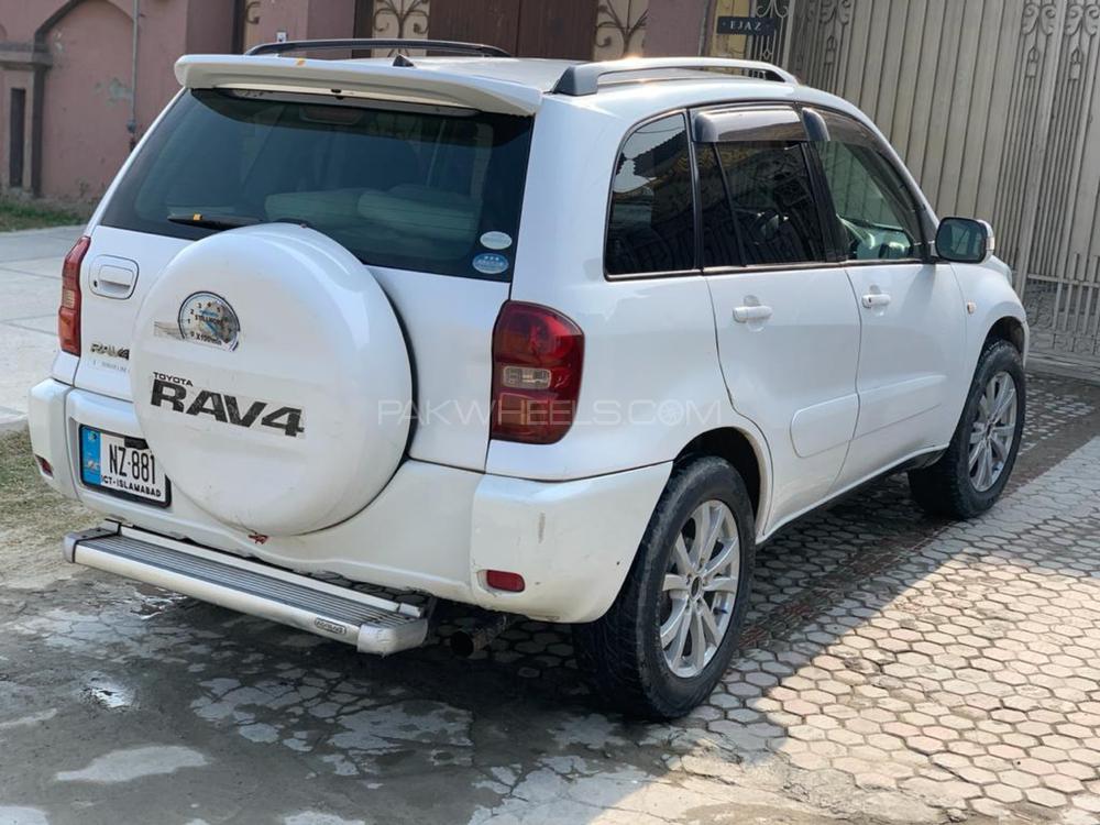 ٹویوٹا راو 4 2005 for Sale in اسلام آباد ٹویوٹا راو 4 2005 for Sale in اسلام آباد Image-5