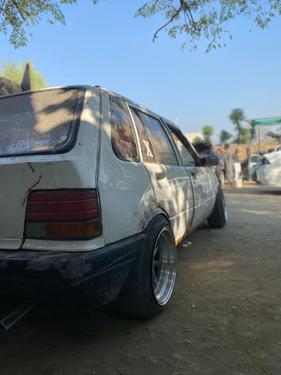 Suzuki Khyber - 2000
