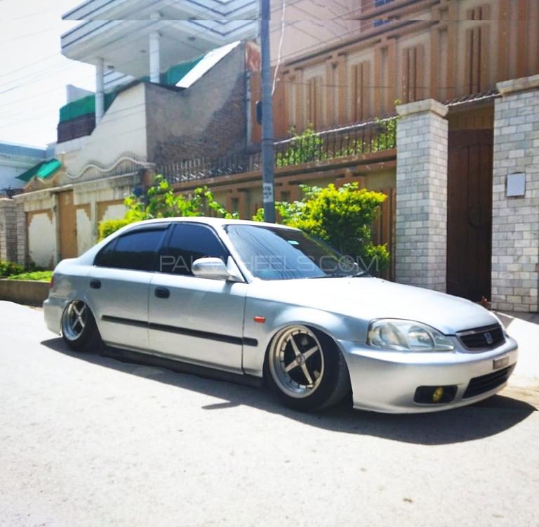 Honda Civic - 2000  Image-1