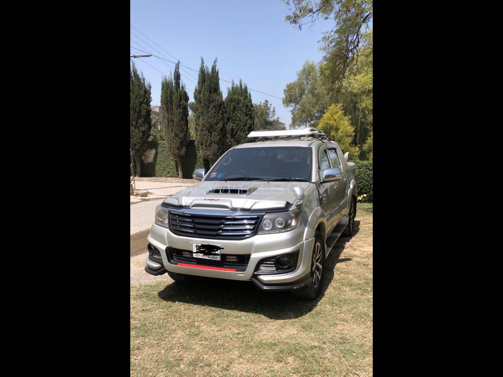 Toyota Hilux 2012 for Sale in Islamabad Toyota Hilux 2012 for Sale in Islamabad Image-2