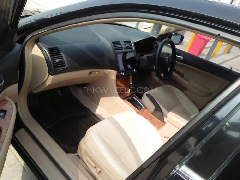 Honda Accord 2005 for Sale in Lahore Image-1