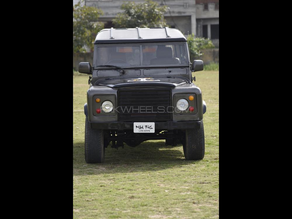 لینڈ روور ڈیفنڈر 1970 for Sale in اسلام آباد لینڈ روور ڈیفنڈر 1970 for Sale in اسلام آباد Image-3