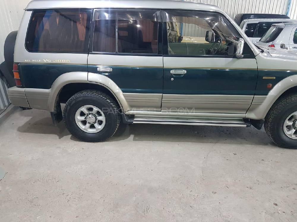 مٹسوبیشی پجیرو 1994 for Sale in سیالکوٹ مٹسوبیشی پجیرو 1994 for Sale in سیالکوٹ Image-3