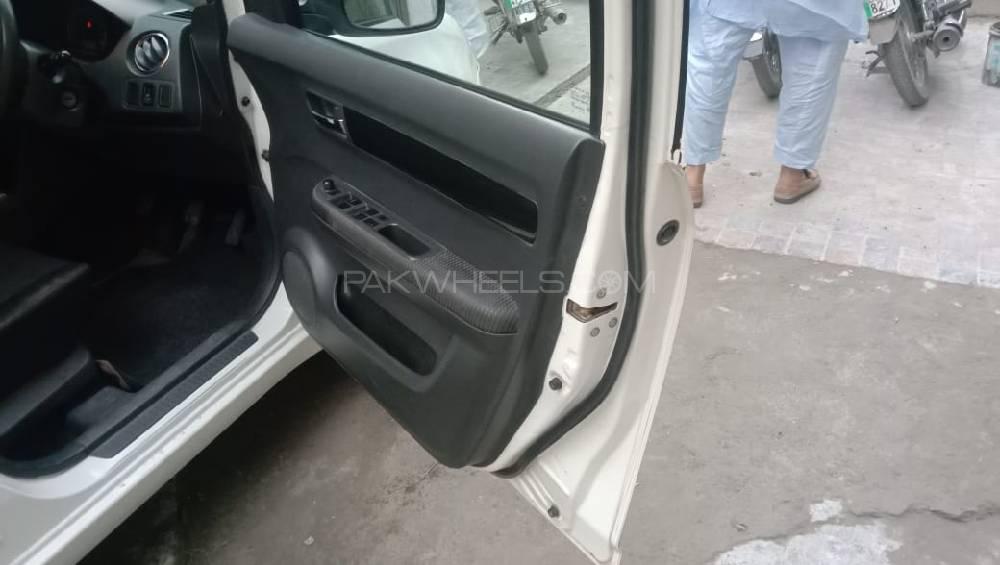Suzuki Swift 2014 for Sale in Sahiwal Suzuki Swift 2014 for Sale in Sahiwal Image-13