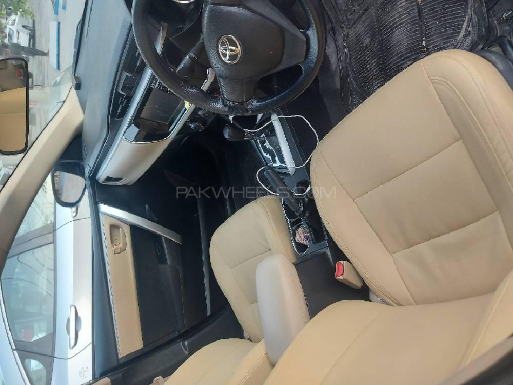 Toyota Corolla 2015 for Sale in Multan Toyota Corolla 2015 for Sale in Multan Image-5