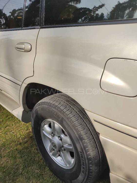 Toyota Land Cruiser 1999 for Sale in Lahore Toyota Land Cruiser 1999 for Sale in Lahore Image-4
