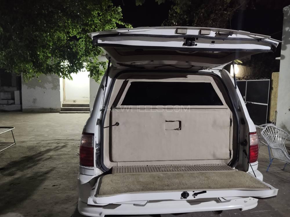 Toyota Land Cruiser 2003 for Sale in Faisalabad Toyota Land Cruiser 2003 for Sale in Faisalabad Image-4