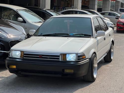 Toyota Corolla - 1988