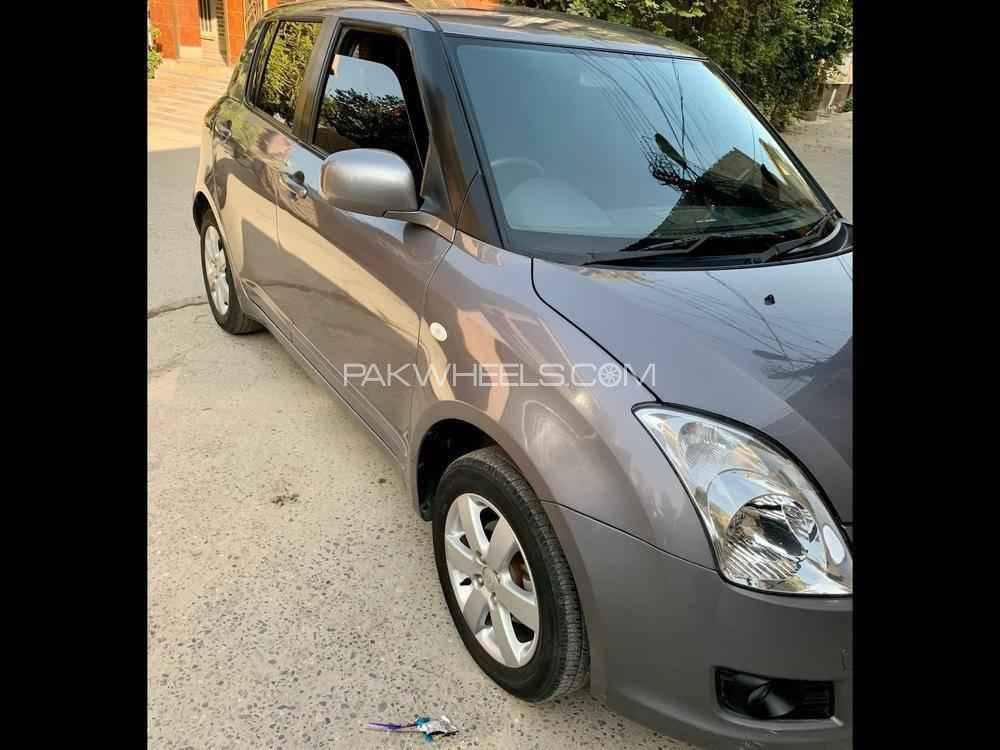 Suzuki Swift 2018 for Sale in Peshawar Image-1