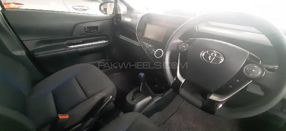 Toyota Aqua 2017 for Sale in Peshawar Toyota Aqua 2017 for Sale in Peshawar Image-3