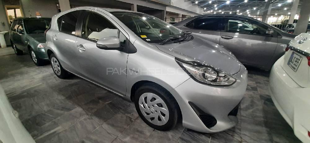 Toyota Aqua 2017 for Sale in Peshawar Toyota Aqua 2017 for Sale in Peshawar Image-2