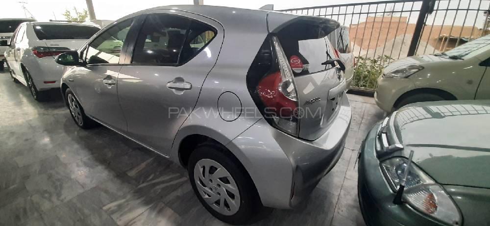 Toyota Aqua 2017 for Sale in Peshawar Toyota Aqua 2017 for Sale in Peshawar Image-10