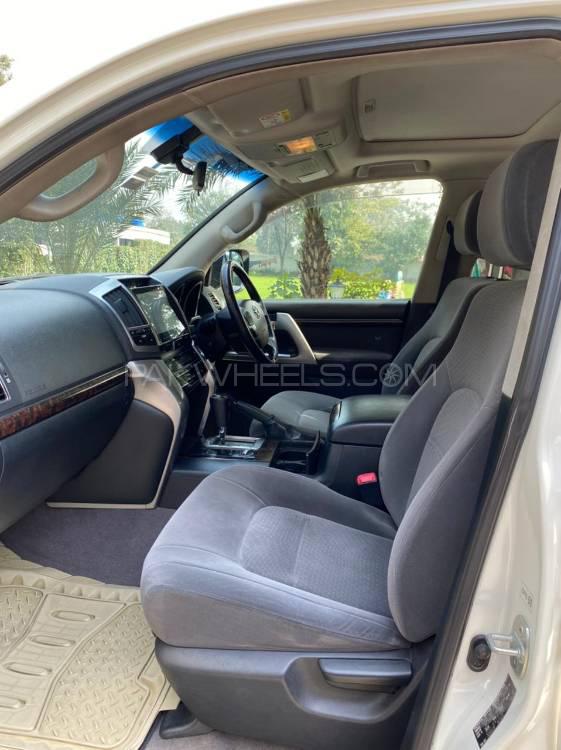 Toyota Land Cruiser 2013 for Sale in Lahore Toyota Land Cruiser 2013 for Sale in Lahore Image-6