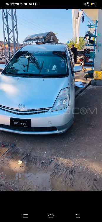 Toyota Prius 2010 for Sale in Kohat Image-1