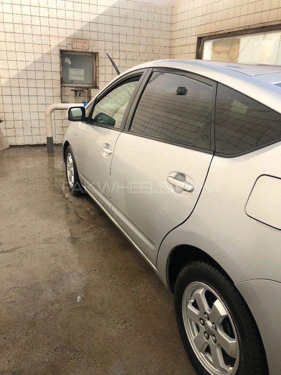 Toyota Prius 2010 for Sale in Kohat Toyota Prius 2010 for Sale in Kohat Image-7