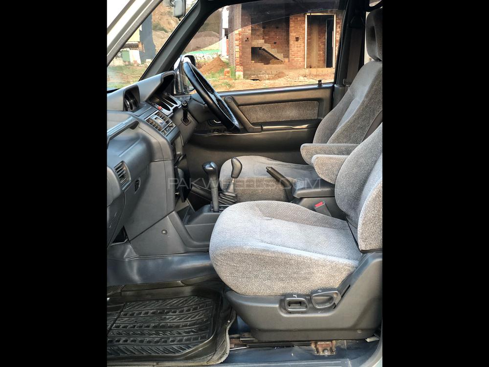 Mitsubishi Pajero 1992 for Sale in Islamabad Mitsubishi Pajero 1992 for Sale in Islamabad Image-14