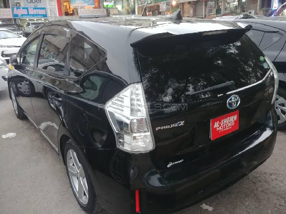 Toyota Prius Alpha 2013 for Sale in Islamabad Toyota Prius Alpha 2013 for Sale in Islamabad Image-5