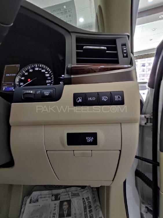 Lexus LX Series 2016 for Sale in Karachi Lexus LX Series 2016 for Sale in Karachi Image-9