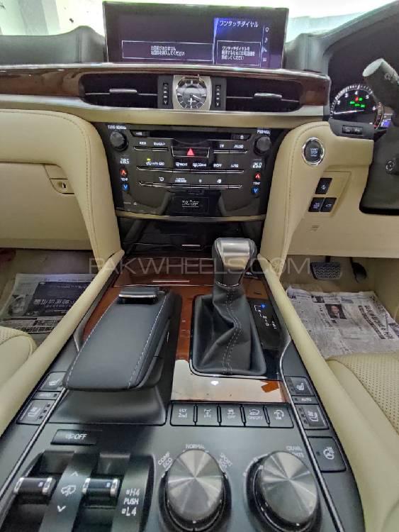 Lexus LX Series 2016 for Sale in Karachi Lexus LX Series 2016 for Sale in Karachi Image-18
