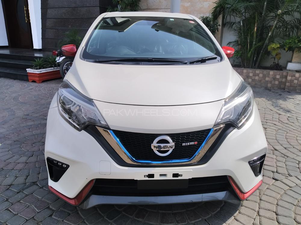 Nissan Note 2018 for Sale in Lahore Image-1