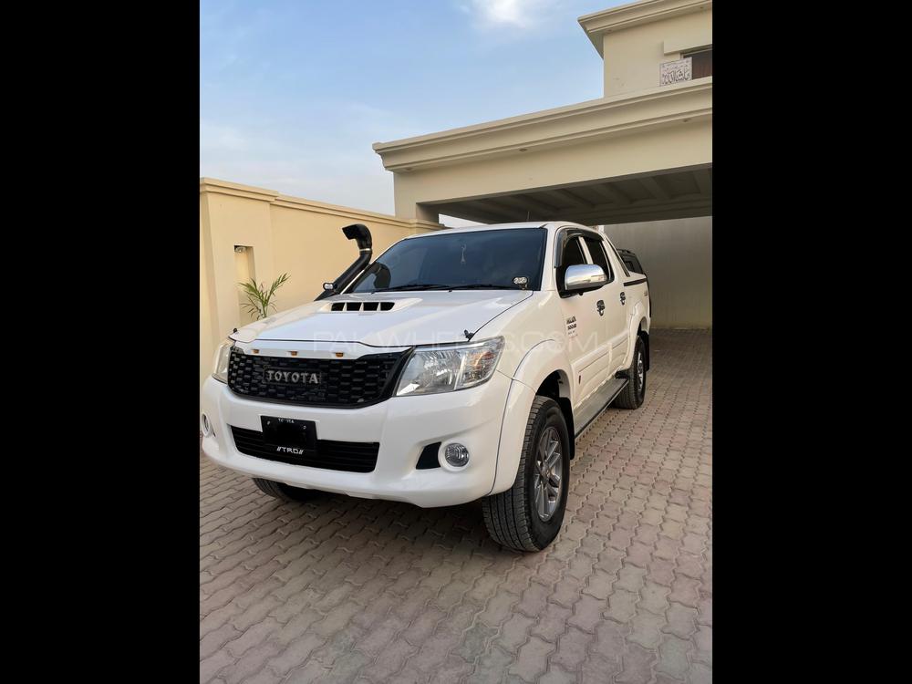 ٹویوٹا ہائیلکس 2011 for Sale in ملتان ٹویوٹا ہائیلکس 2011 for Sale in ملتان Image-2